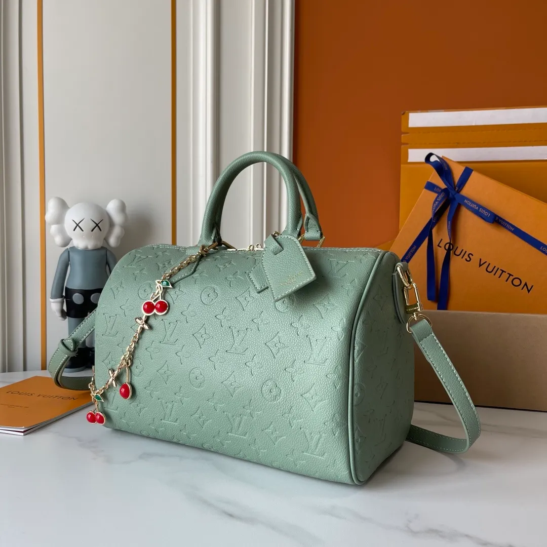 All Categories Official Website "Brand Women's Bags" Women's Bags 💙 LV 2026 New LV Classic Three-in-One Crossbody Bag