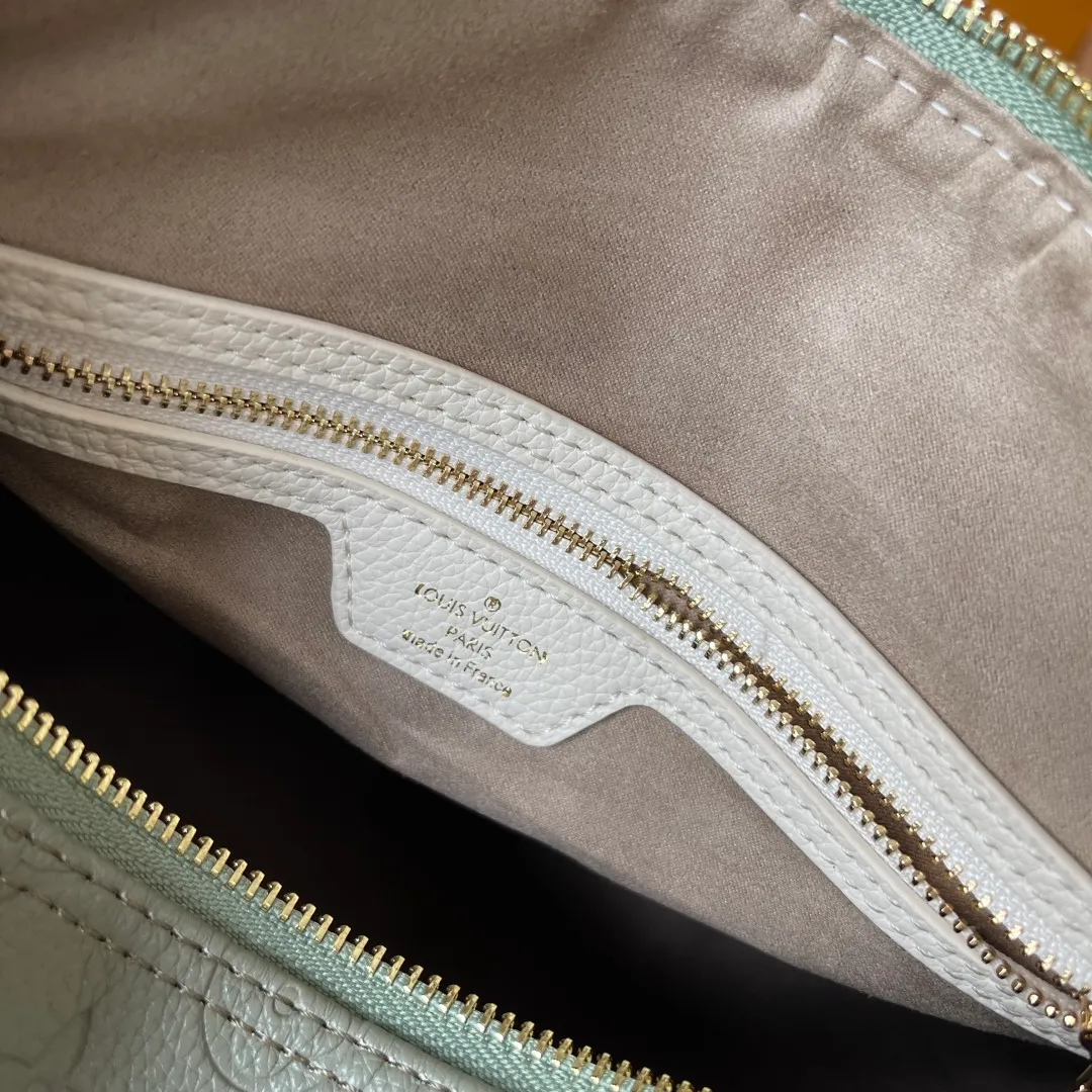 All Categories Official Website "Brand Women's Bags" Women's Bags 💙 LV 2026 New LV Classic Three-in-One Crossbody Bag