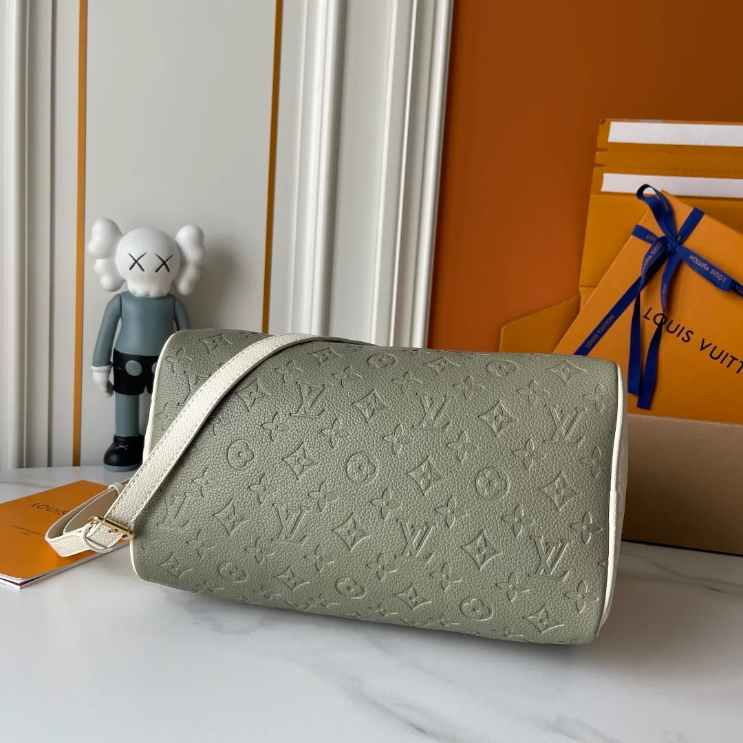 All Categories Official Website "Brand Women's Bags" Women's Bags 💙 LV 2026 New LV Classic Three-in-One Crossbody Bag