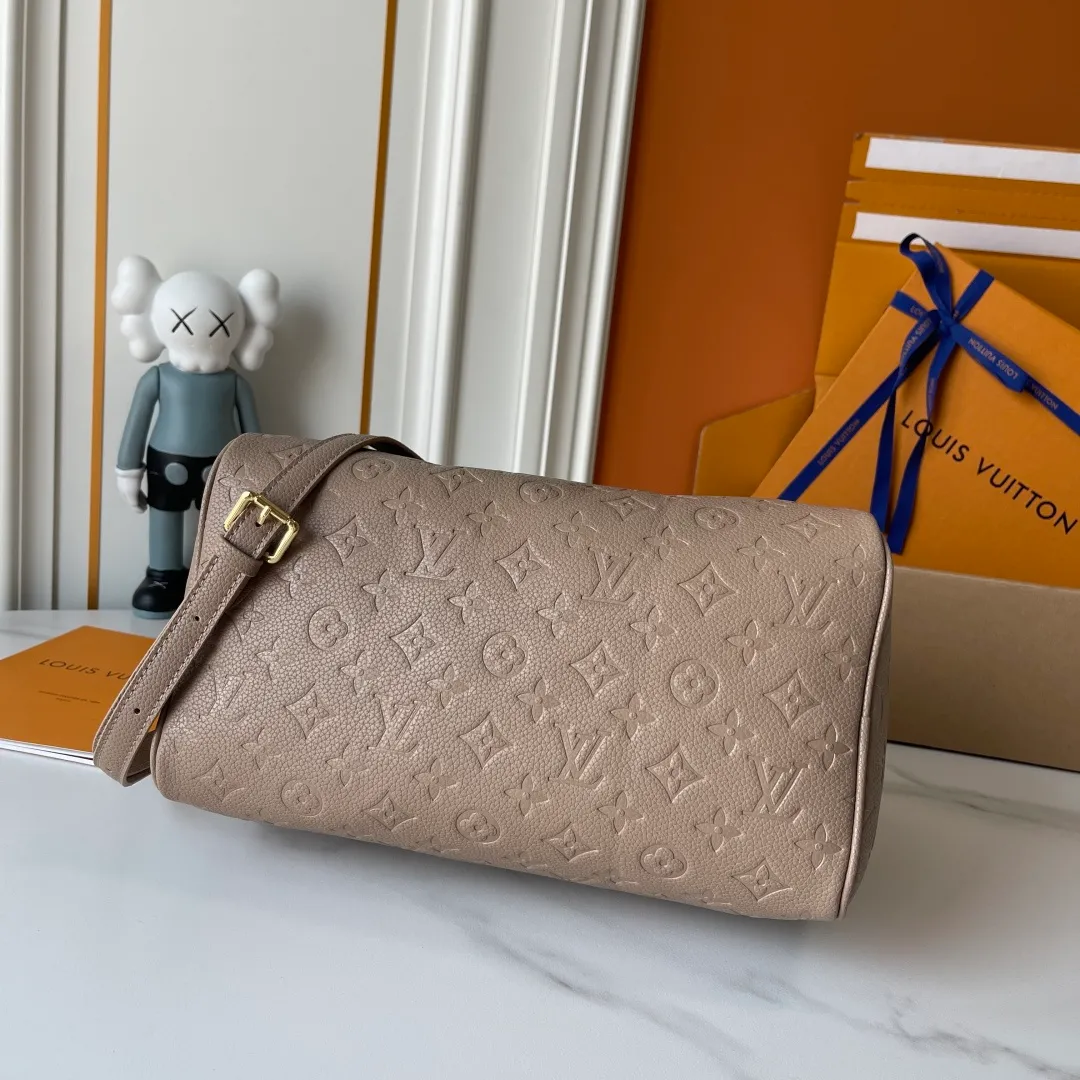 All Categories Official Website "Brand Women's Bags" Women's Bags 💙 LV 2026 New LV Classic Three-in-One Crossbody Bag