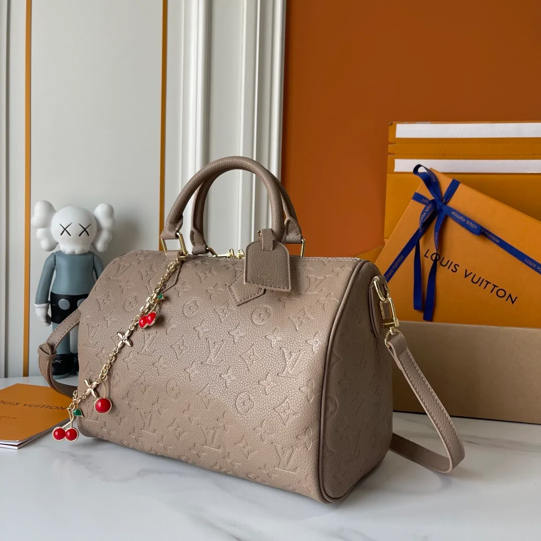 All Categories Official Website "Brand Women's Bags" Women's Bags 💙 LV 2026 New LV Classic Three-in-One Crossbody Bag