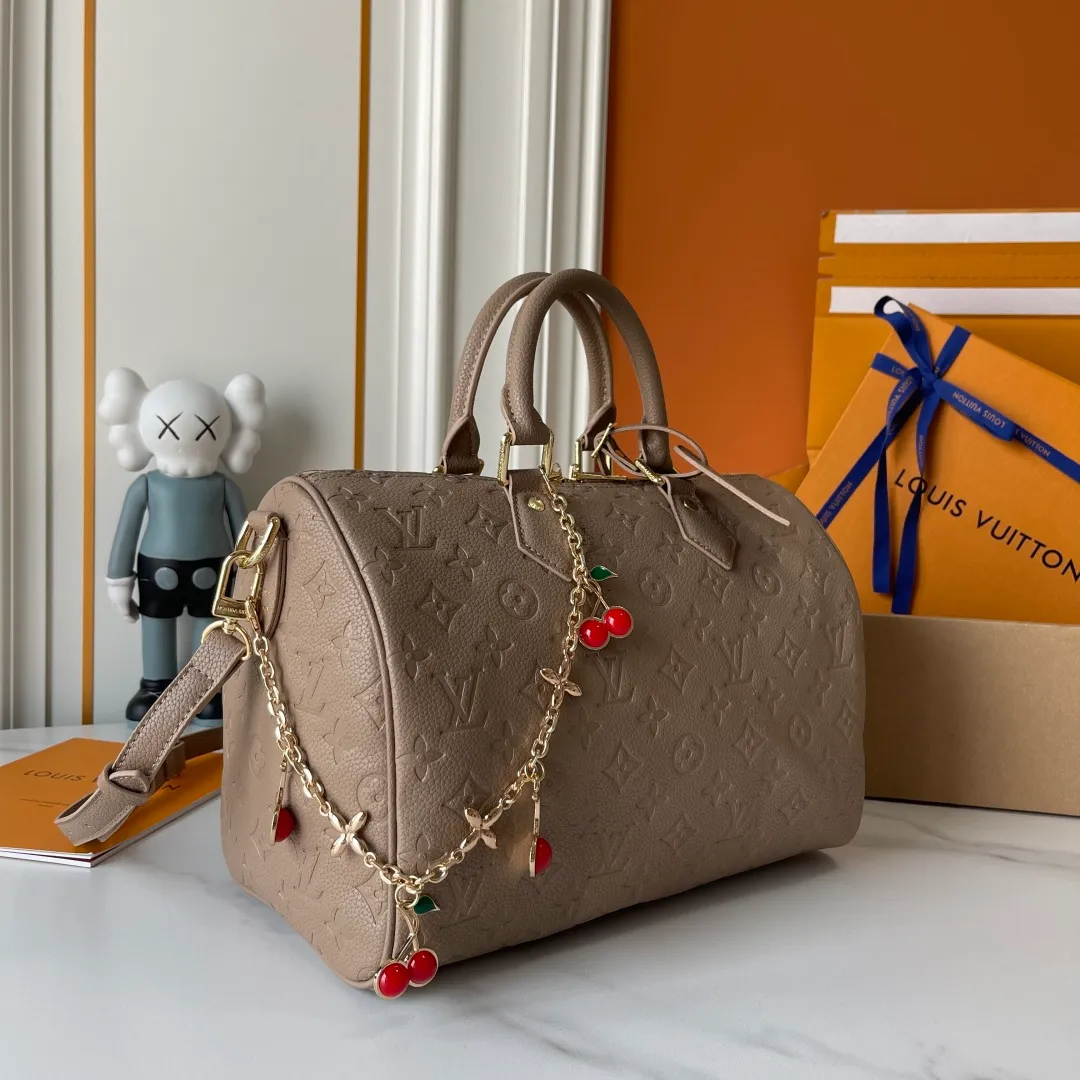 All Categories Official Website "Brand Women's Bags" Women's Bags 💙 LV 2026 New LV Classic Three-in-One Crossbody Bag
