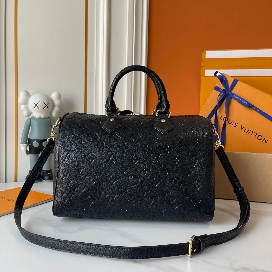 All Categories Official Website "Brand Women's Bags" Women's Bags 💙 LV 2026 New LV Classic Three-in-One Crossbody Bag