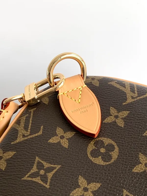 All categories Official website "Brand Women's Bags" Women's Bags 💙 LV 2026 new LV hand-held crossbody bag
