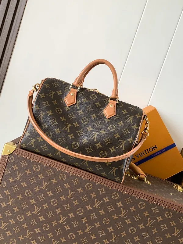 All categories Official website "Brand Women's Bags" Women's Bags 💙 LV 2026 new LV hand-held crossbody bag