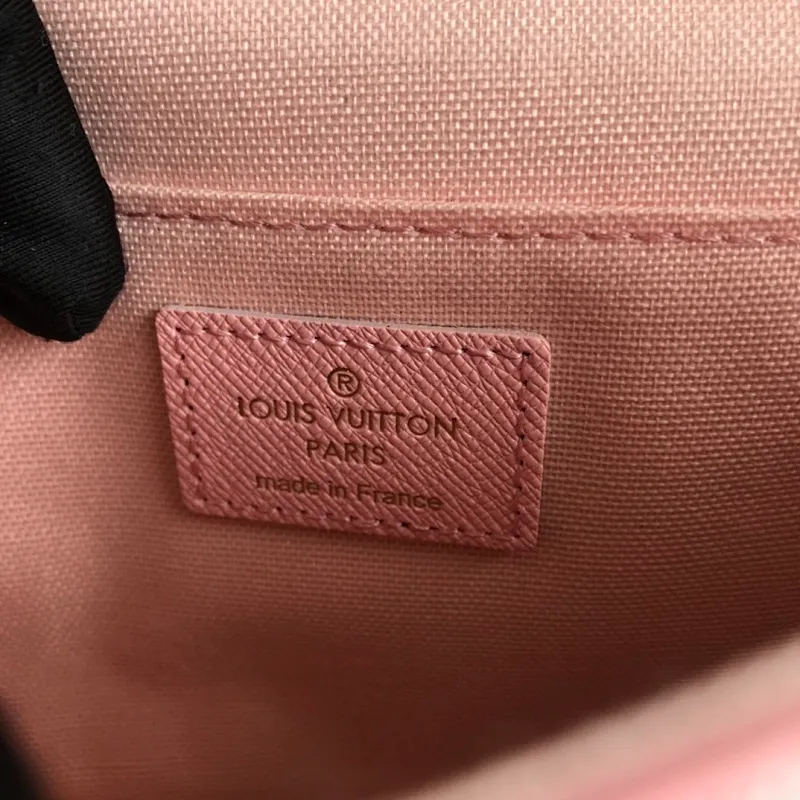 All categories Official website "Brand Women's Bags" Women's Bags 💙 LV 2022 Official New LV Crossbody Bag Wholesale 5800700 High Quality Size: 21-11-2 CM