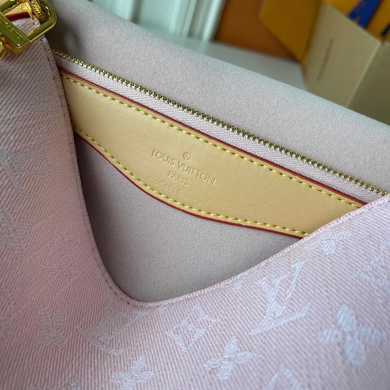 All Categories Official Website "Brand Women's Bags" Women's Bags 💙 LV 2025 New LV Crossbody Bag