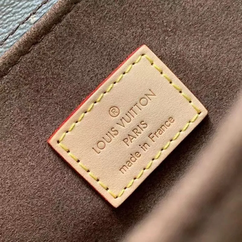 All categories Official website "Brand Women's Bags" Women's Bags 💙 LV fine imitation LV, high imitation LV bags, LV crossbody bags, 2023 official latest version LV messenger bag, LV bag factory, recommended bags, size: 25-17CM