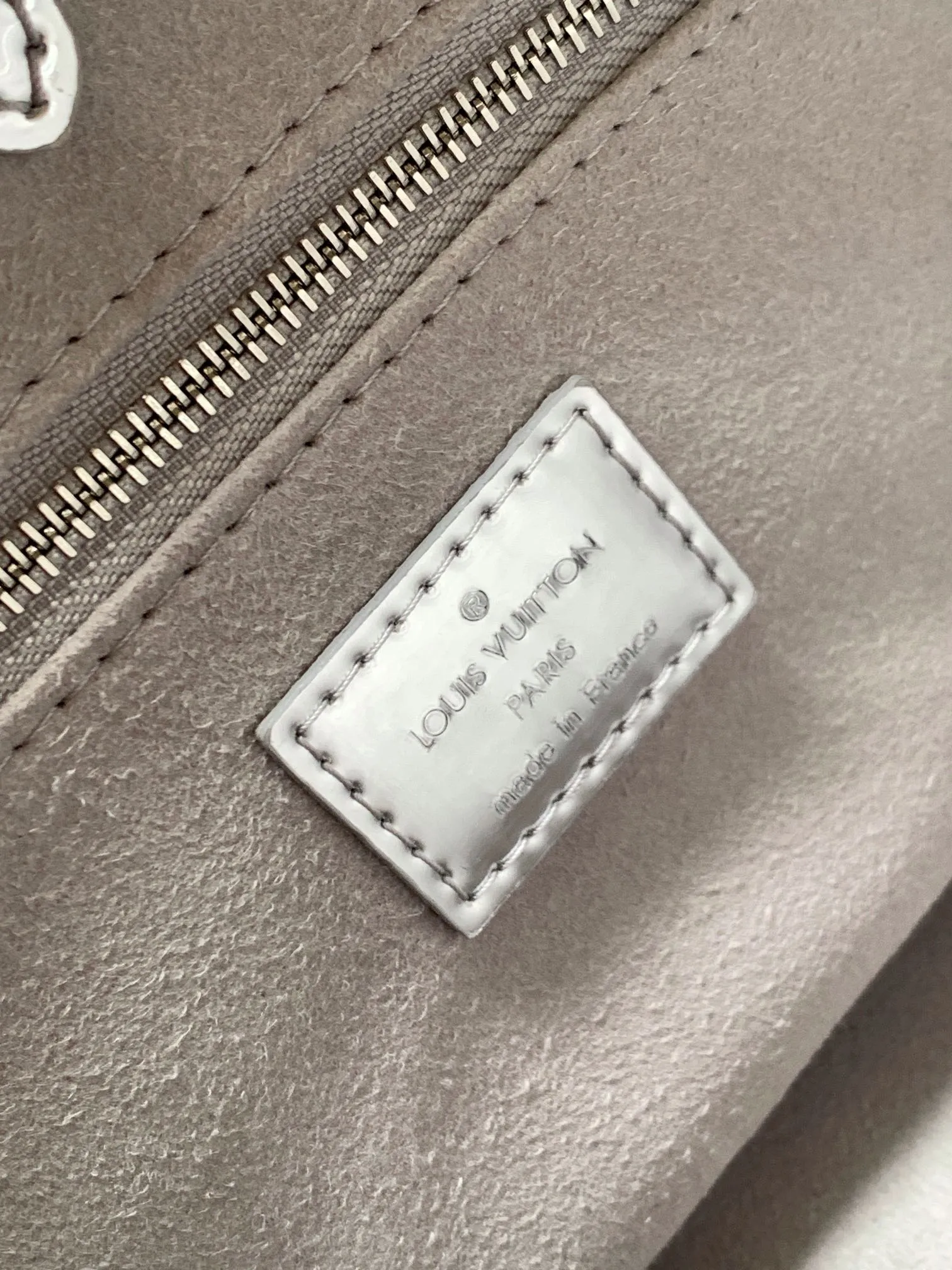 All categories Official website "Brand Women's Bags" Women's Bags 💙 LV 2026 new LV hand-held crossbody bag