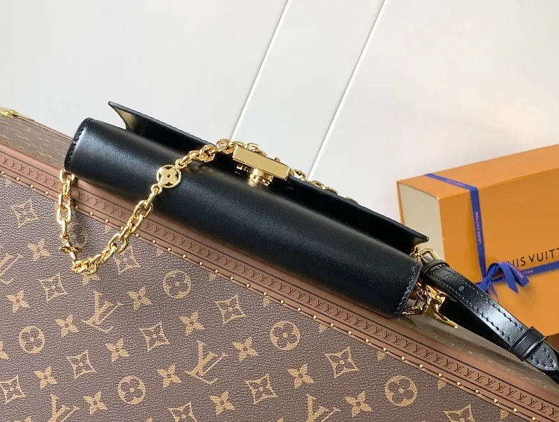 All Categories Official Website "Brand Women's Bags" Women's Bags 💙 LV 2026 New LV Crossbody Bag