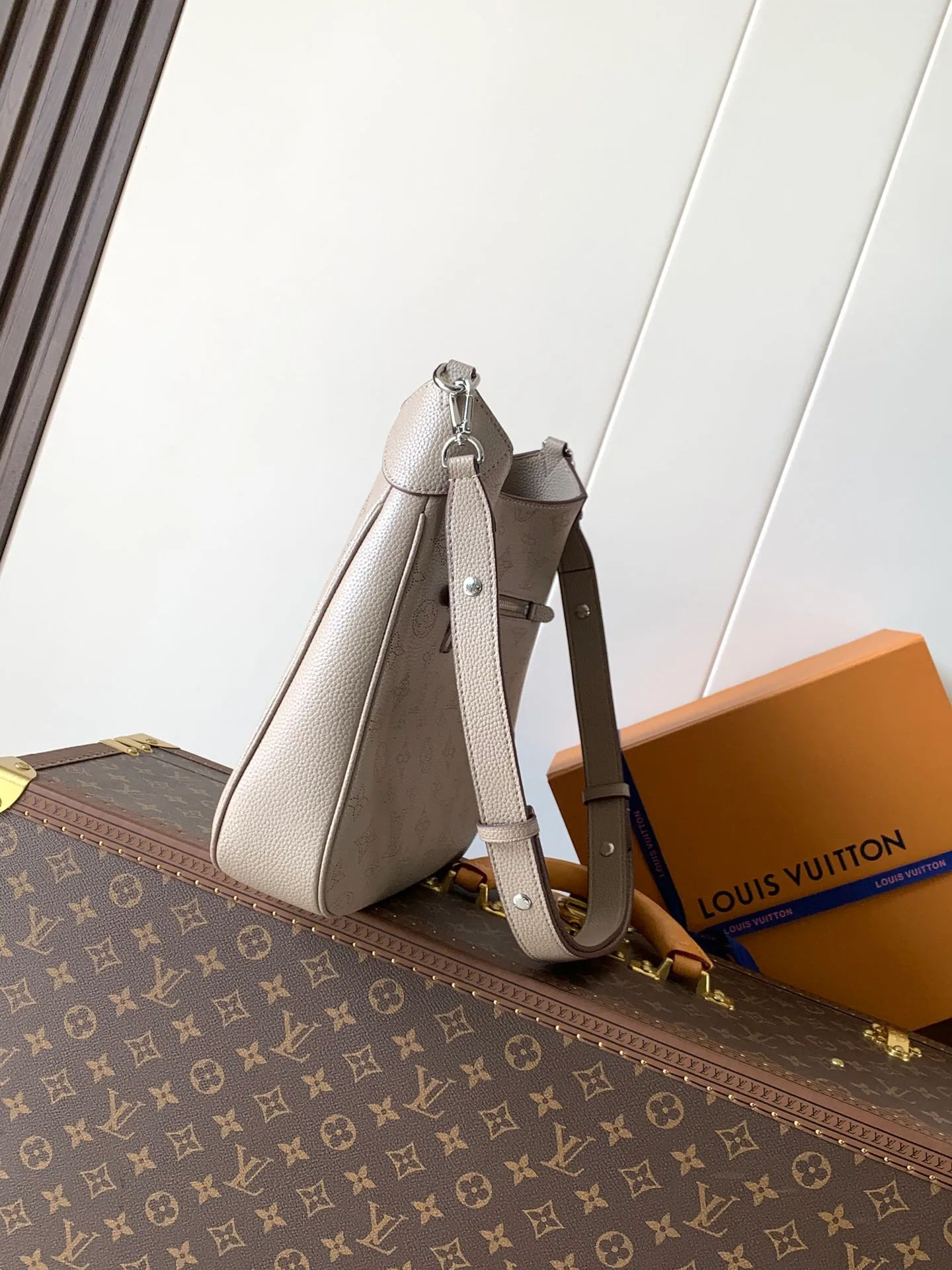All Categories Official Website "Brand Women's Bags" Women's Bags 💙 LV 2026 New LV Crossbody Bag