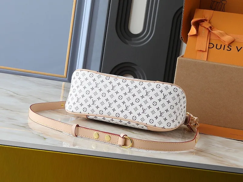 All Categories Official Website "Brand Women's Bags" Women's Bags 💙 LV 2025 New LV Crossbody Bag