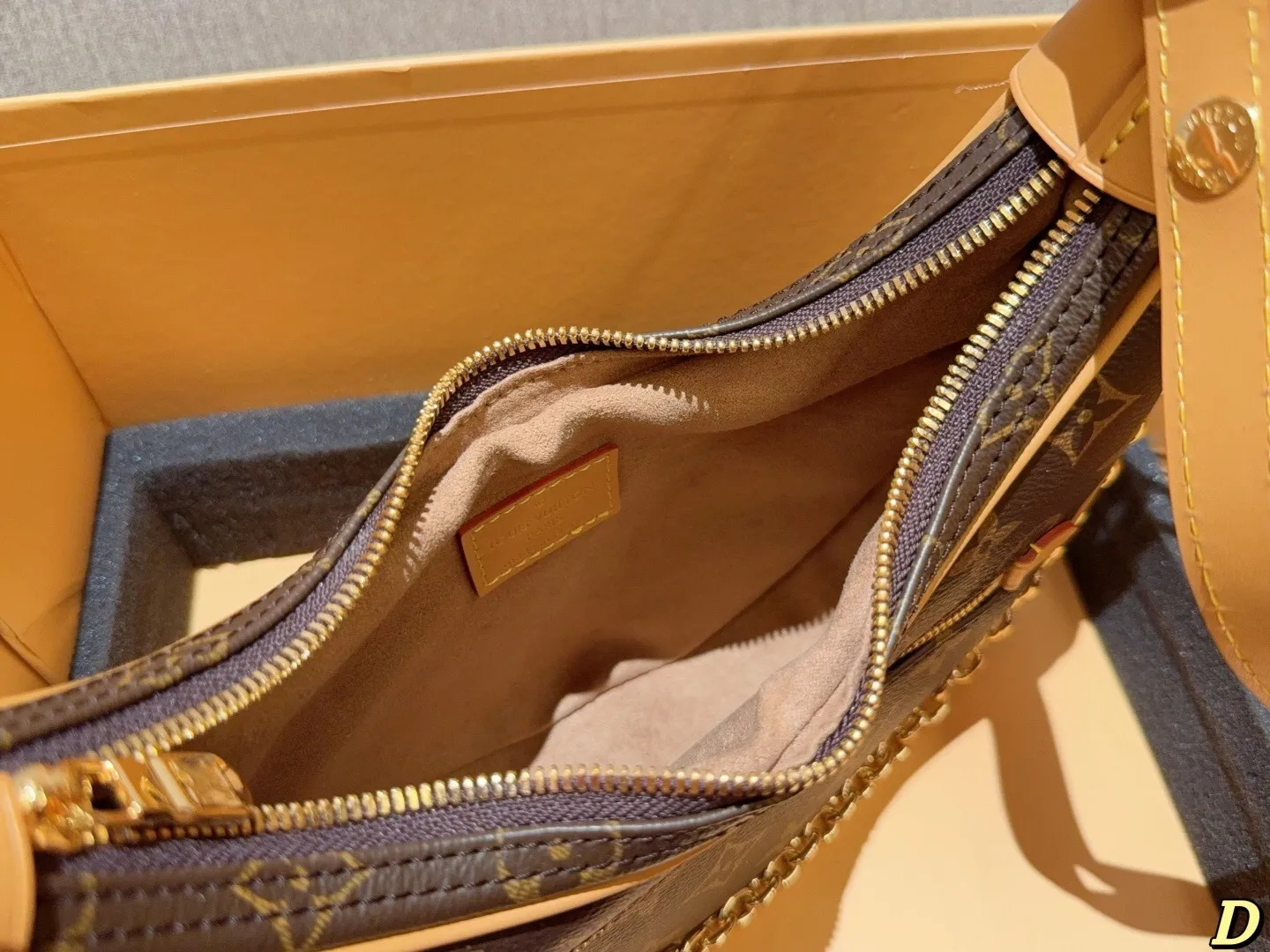 All Categories Official Website "Brand Women's Bags" Women's Bags 💙 LV 2025 New LV Set Loop Pea Bag