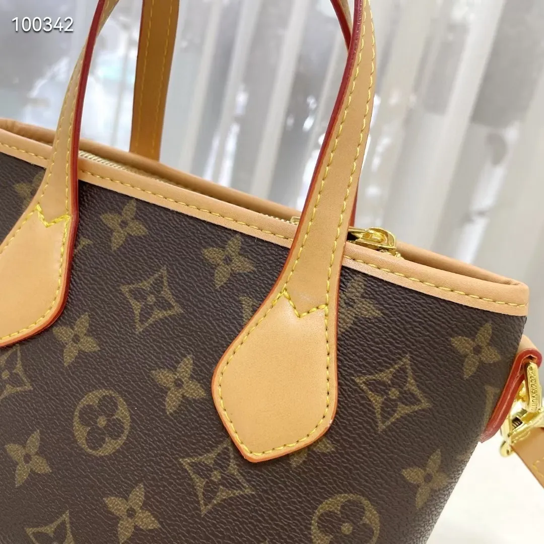 All categories Official website "Brand Women's Bags" Women's Bags 💙 LV fine imitation LV, high imitation LV bags, LV handbags, 2023 official latest version LV shopping bag, LV bag factory, recommended bags, size: 19-11-14CM