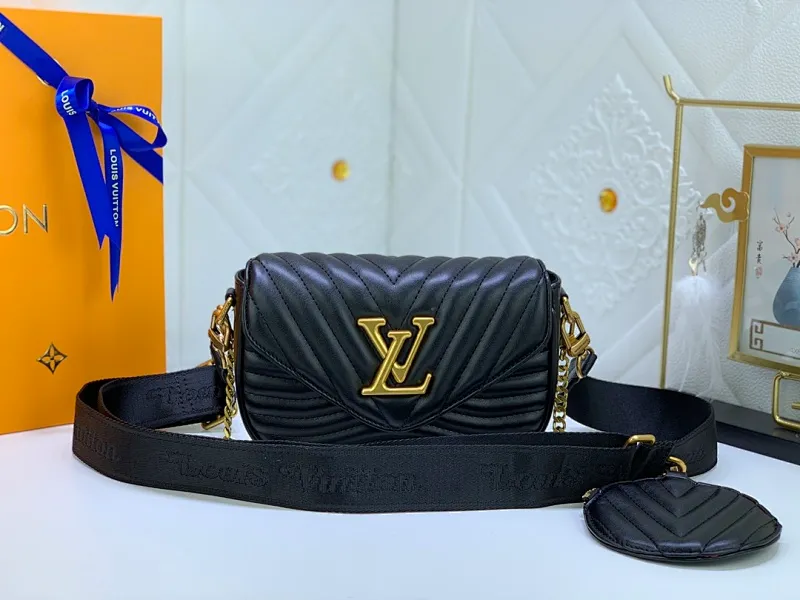 All Categories Official Website "Brand Women's Bags" Women's Bags 💙 LV Upgraded Original Multi Pochette New Wave handbags are made of smooth and soft quilted calf leather, dynamic design, adjustable shoulder straps, distressed gold metal accessories, bronze gold chain inscriptions and striped jacquard shoulder straps, etc. Provide multiple carrying methods, the coin-shaped round bag on the shoulder strap can be