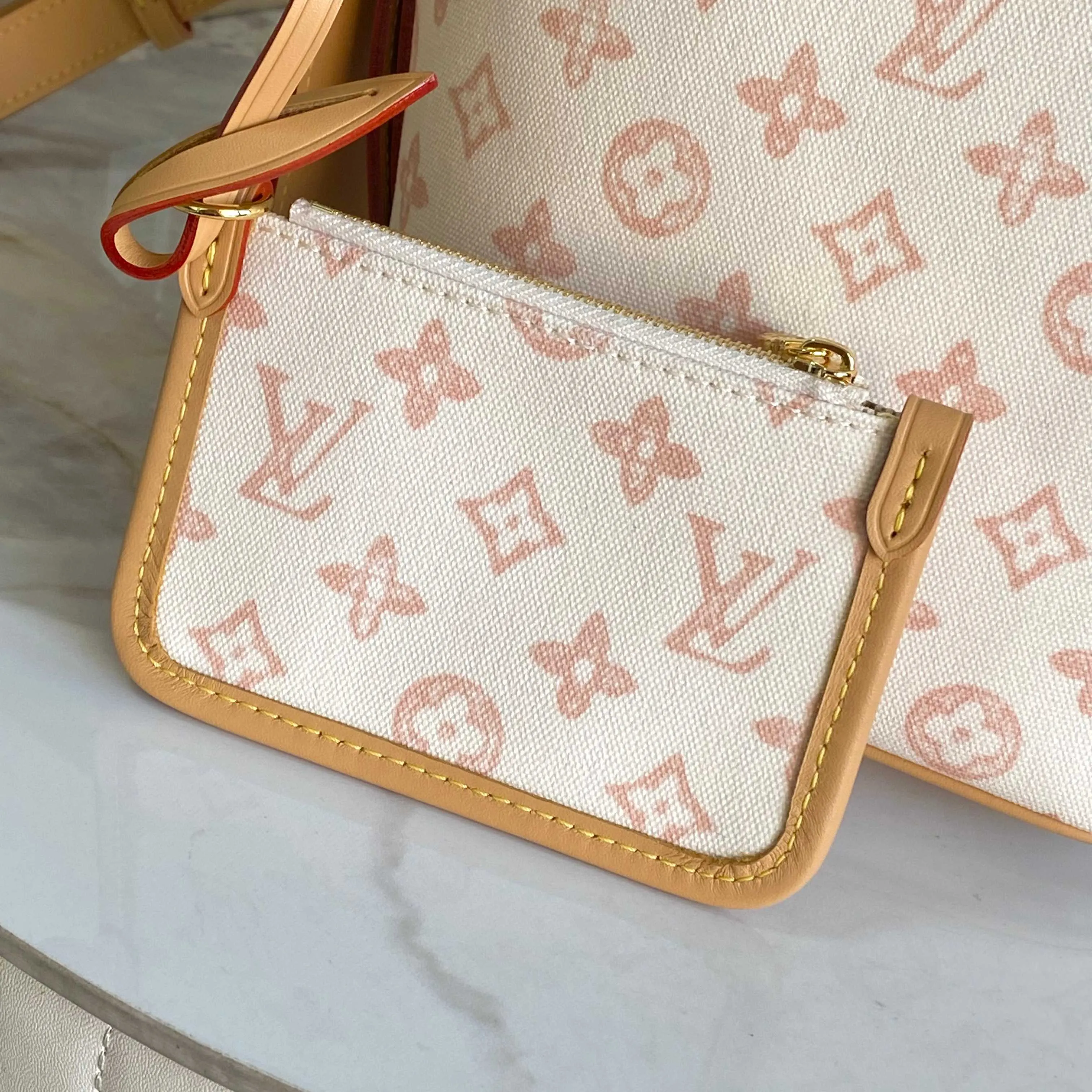 All Categories Official Website "Brand Women's Bags" Women's Bags 💙 LV LV 2026 New Crossbody Shoulder Bag