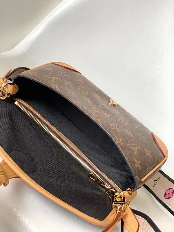 All Categories Official Website "Brand Women's Bags" Women's Bags 💙 LV 2024 Official Website New LV Crossbody Bags