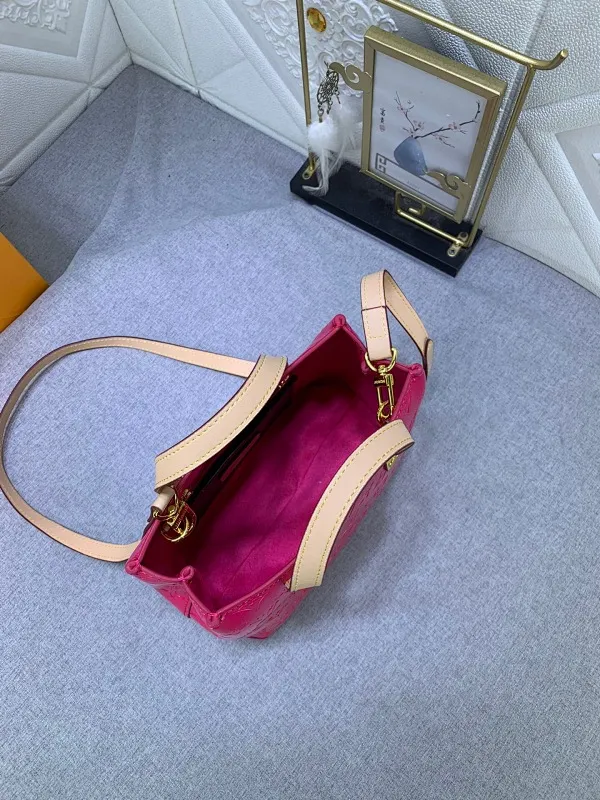 All Categories Official Website "Brand Women's Bags" Women's Bags 💙 LV 2024 Official Website New LV Crossbody Bags