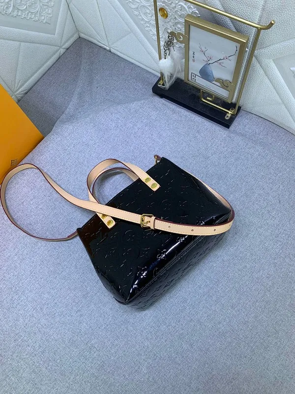 All Categories Official Website "Brand Women's Bags" Women's Bags 💙 LV 2024 Official Website New LV Crossbody Bags