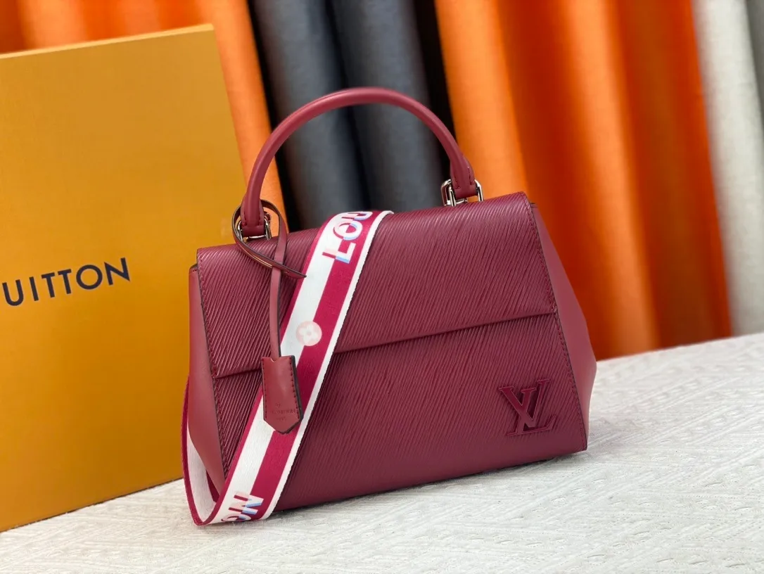 All Categories Official Website "Brand Women's Bags" Women's Bags 💙 LV 2023 New LV Crossbody Bag