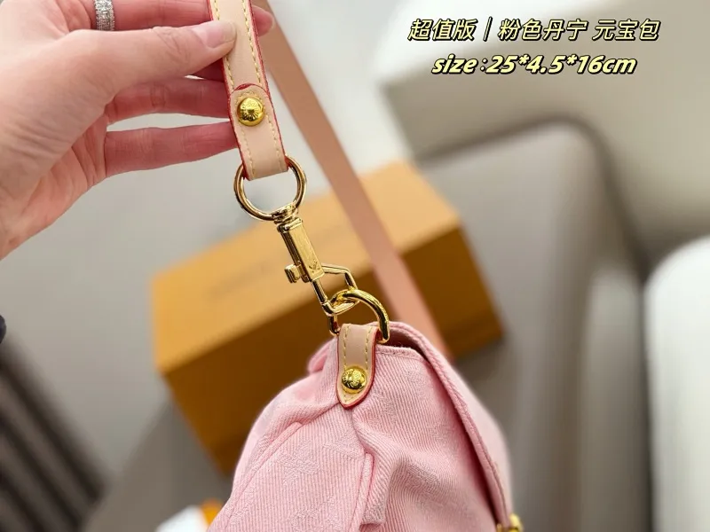 All categories Official website "Brand Women's Bags" Women's Bags 💙 LV 2025 new LV armpit bag