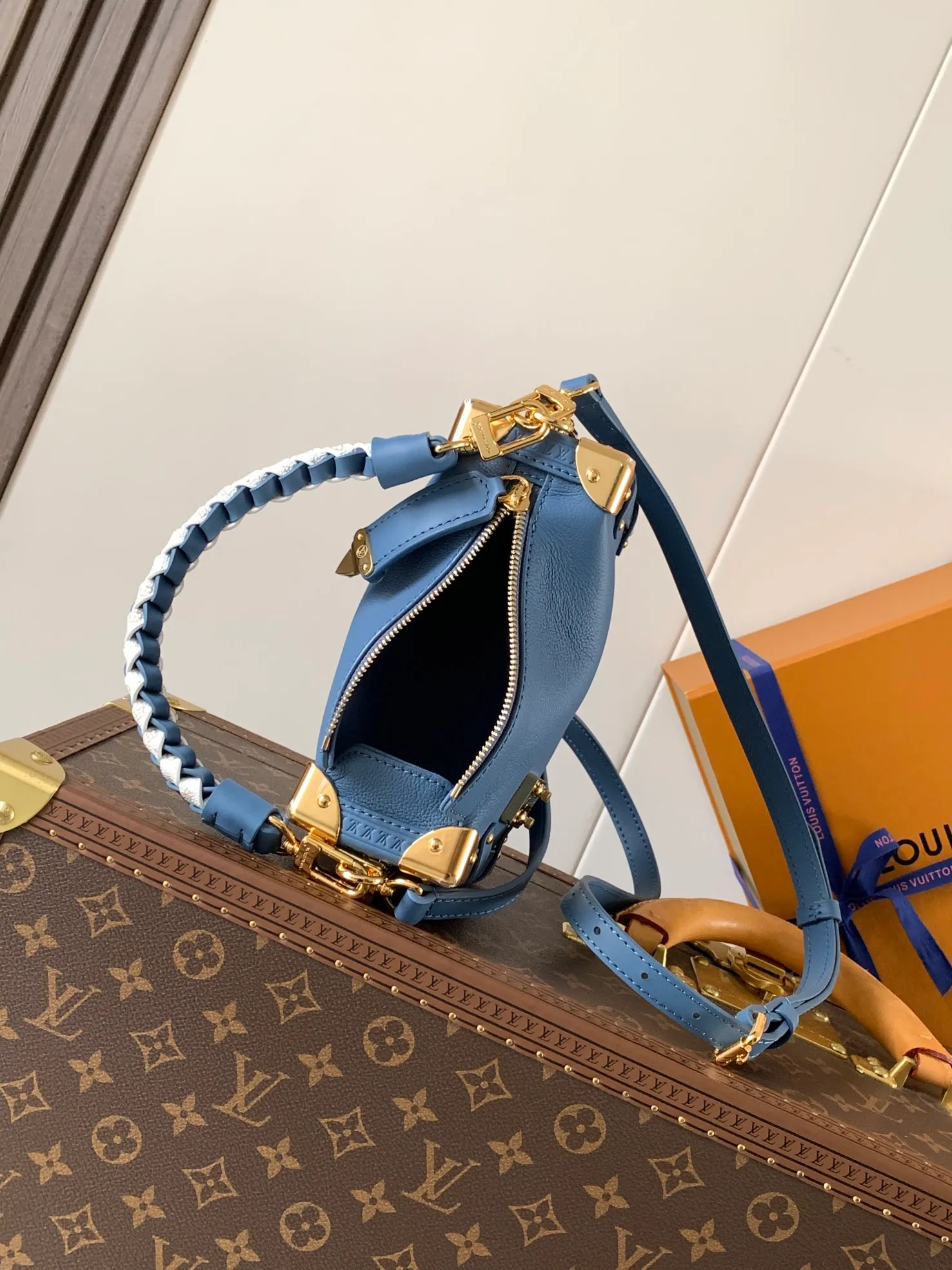 All Categories Official Website "Brand Women's Bags" Women's Bags 💙 LV 2026 Official Website New LV Crossbody Bag