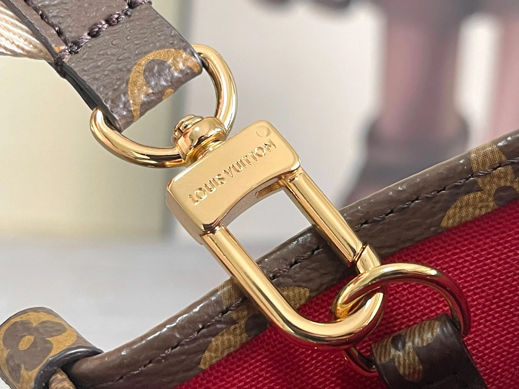 All categories 💚 Authentic bags 💚 LV 2026 new LV top replica hand shoulder bag