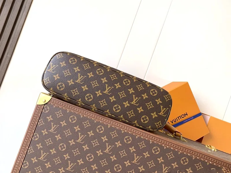 All Categories Official Website "Brand Women's Bags" Women's Bags 💙 LV 2026 New LV Armpit Crossbody Bag