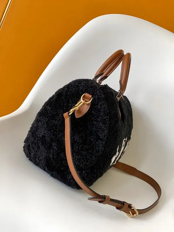 All Categories Official Website "Brand Women's Bags" Women's Bags 💙 LV 2025 New LV Crossbody Bag