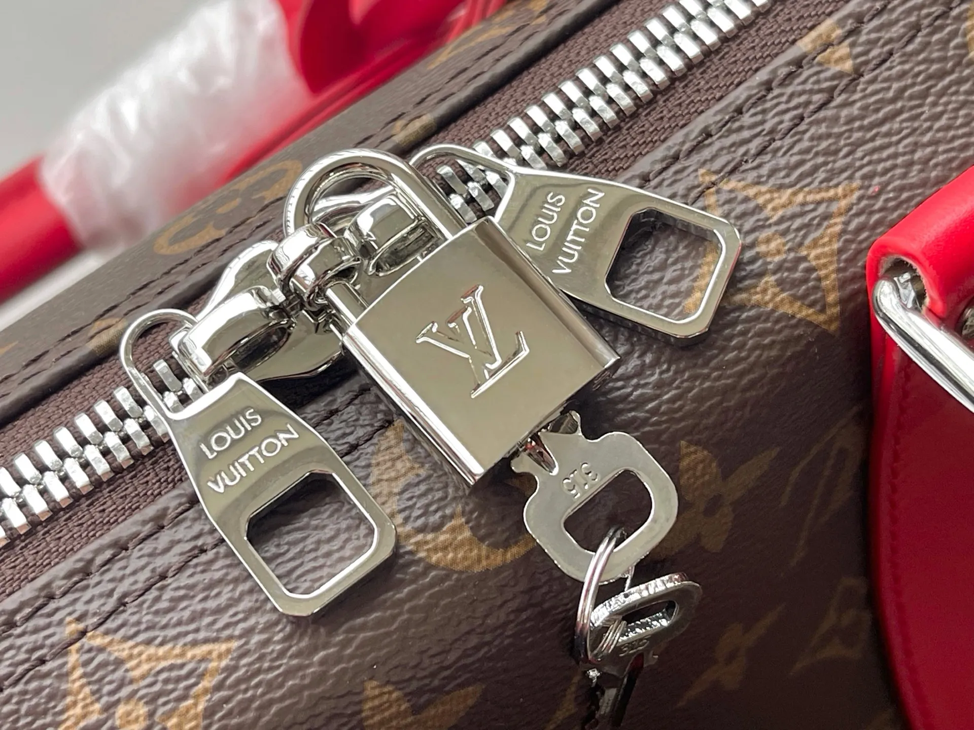 All Categories 💚 Authentic Grade Bags 💚 LV 2026 New LV Travel Bag