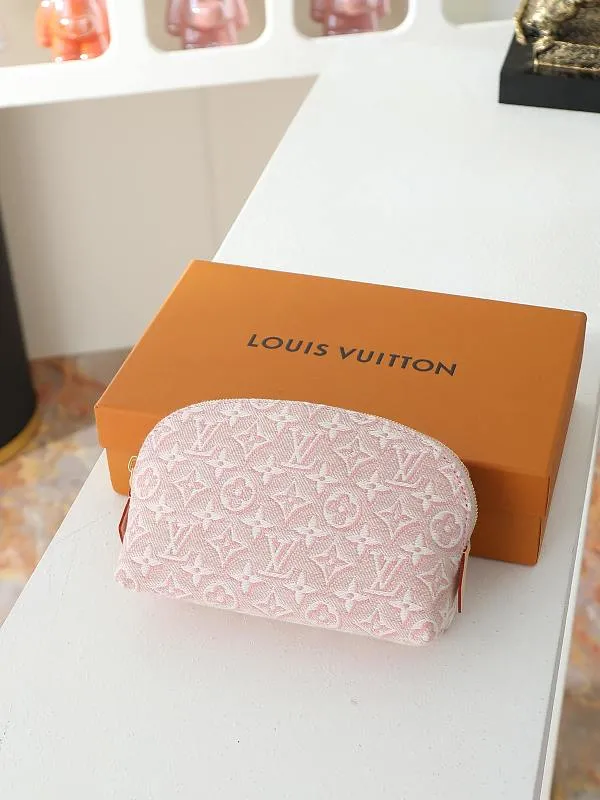 All Categories Official Website "Brand Women's Bags" Women's Bags 💙 LV 2026 New LV Cosmetic Bag
