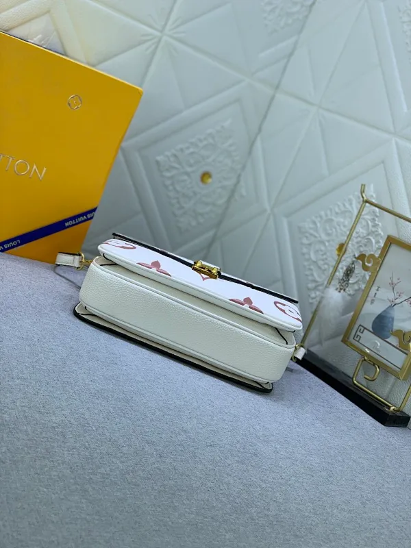 All Categories Official Website "Brand Women's Bags" Women's Bags 💙 LV 2024 New LV Crossbody Bag