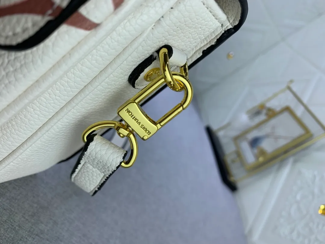 All Categories Official Website "Brand Women's Bags" Women's Bags 💙 LV 2024 New LV Crossbody Bag