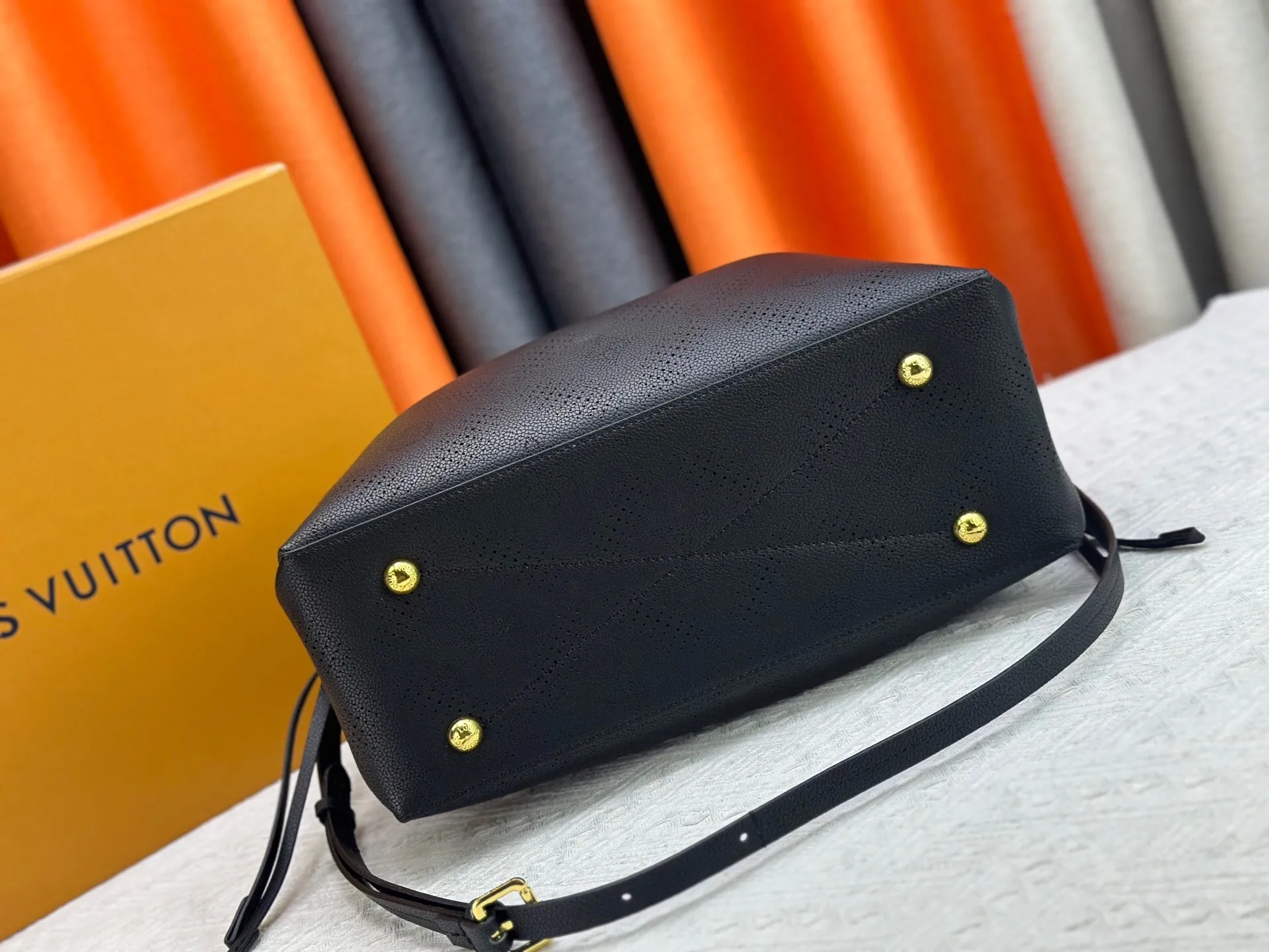 All Categories Official Website "Brand Women's Bags" Women's Bags 💙 LV 2025 New LV Crossbody Bag