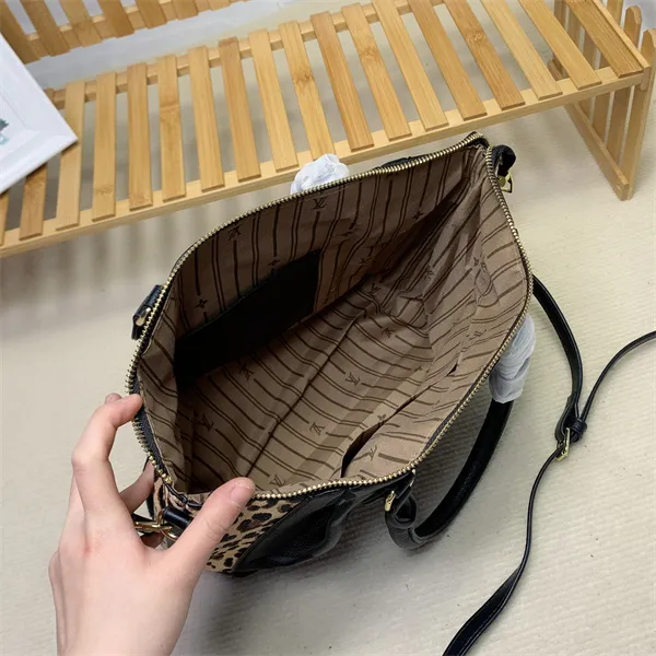 All categories Official website "Three-piece bag set" Three-piece set💖 LV 2023 new LV bag three-piece set wholesale