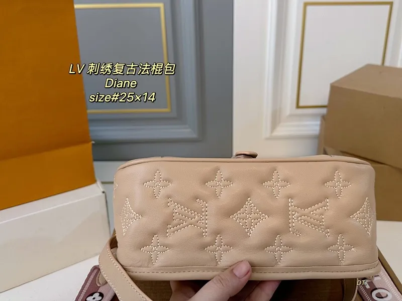 All Categories Official Website "Brand Women's Bags" Women's Bags 💙 LV 2025 New LV Embroidery 🪡Diane Retro Baguette Bag