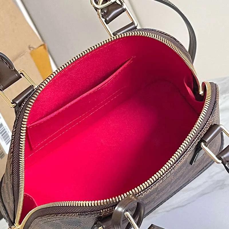 All Categories Official Website "Brand Women's Bags" Women's Bags 💙 LV LV 2026 New Crossbody Shoulder Bag