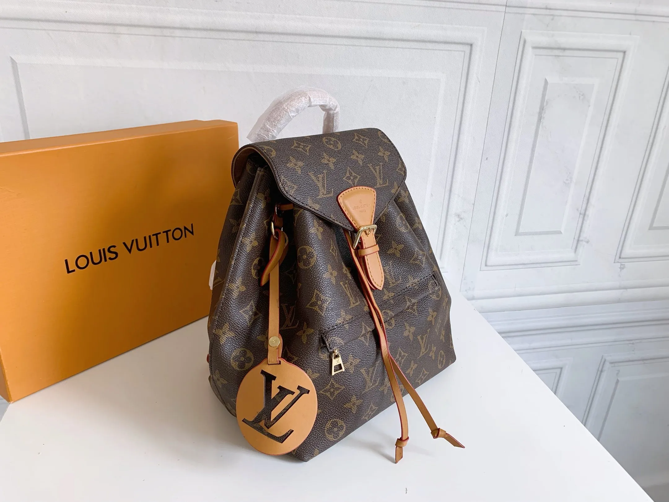 All categories Official website "Brand Women's Bags" Women's Bags 💙 LV 2022 official new LV backpack wholesale 58001600 High quality Size: 27.5-33-14 CM
