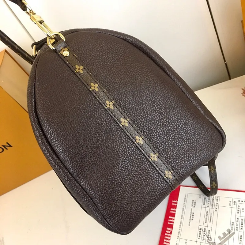 All Categories Official Website "Brand Women's Bags" Women's Bags 💙 LV 2025 New LV Crossbody Bag