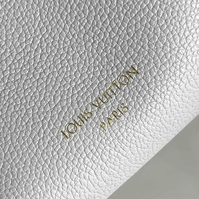 All Categories Official Website "Brand Women's Bags" Women's Bags 💙 LV LV 2026 New Crossbody Shoulder Bag