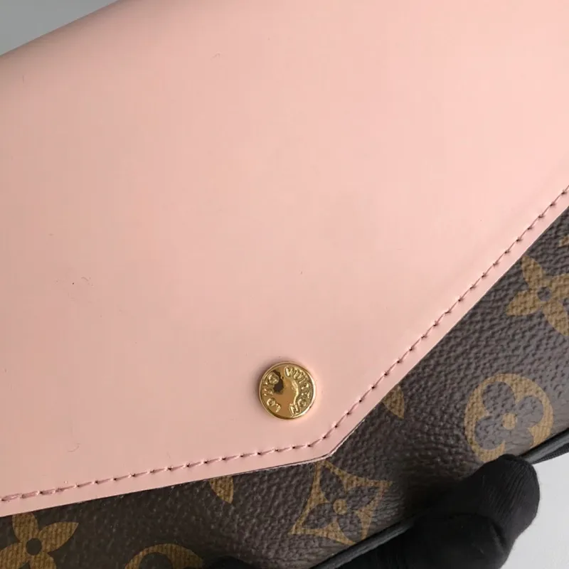 All categories Official website "Brand Women's Bags" Women's Bags 💙 LV replica LV, fine imitation LV bags, LV shoulder bags, 2023 official latest version LV crossbody bag, bag factory, original material, size: 21-11-2CM