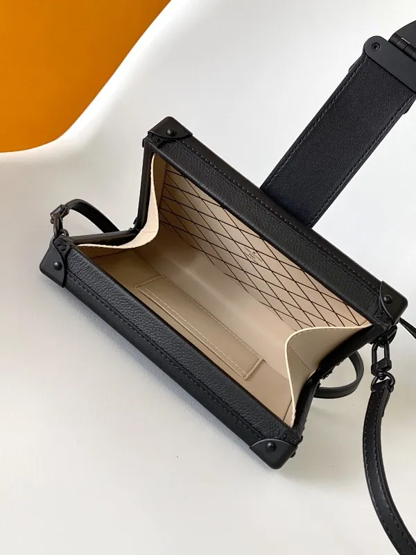 All Categories Official Website "Brand Women's Bags" Women's Bags 💙 LV 2026 New LV Crossbody Bag
