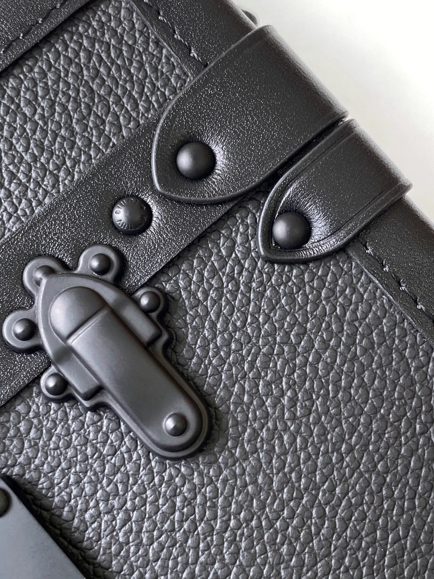 All Categories Official Website "Brand Women's Bags" Women's Bags 💙 LV 2026 New LV Crossbody Bag
