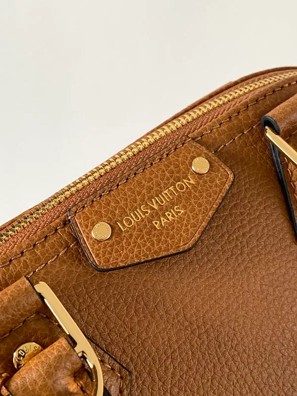 All Categories Official Website "Brand Women's Bags" Women's Bags 💙 LV 2026 Official Website New LV Crossbody Bag