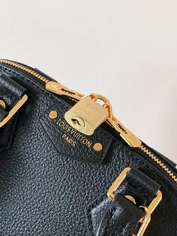 All Categories Official Website "Brand Women's Bags" Women's Bags 💙 LV 2026 Official Website New LV Crossbody Bag