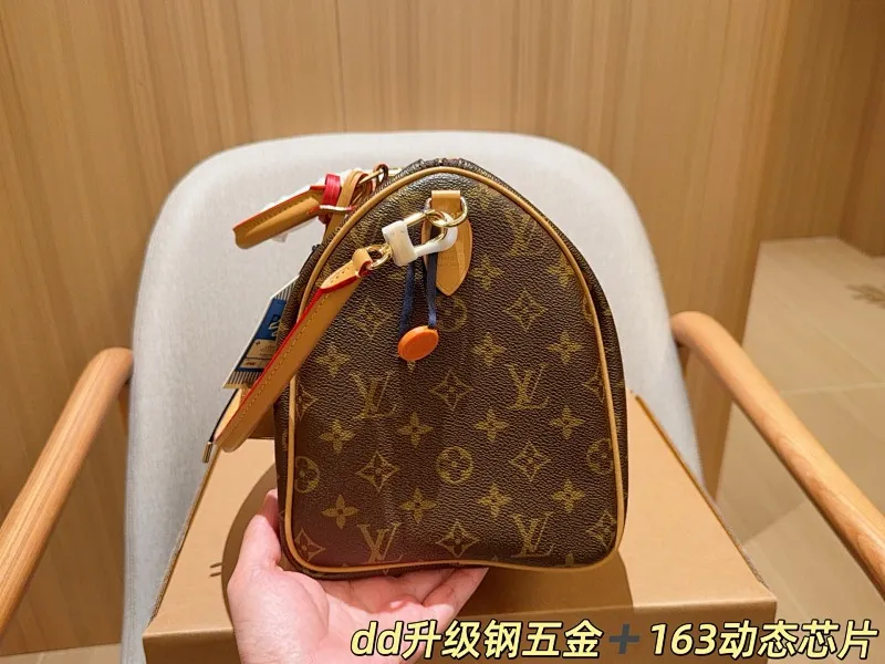 All Categories Official Website "Brand Women's Bags" Women's Bags 💙 LV 2025 New LV Crossbody Bag