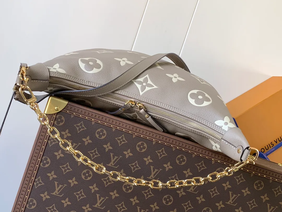 All Categories Official Website "Brand Women's Bags" Women's Bags 💙 LV 2026 New LV Crossbody Bag