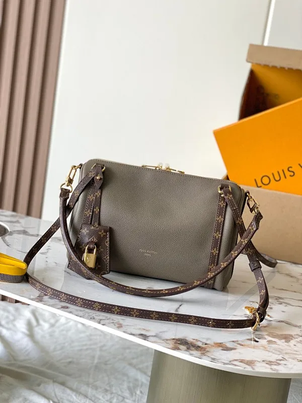 All Categories Official Website "Brand Women's Bags" Women's Bags 💙 LV 2026 New LV Crossbody Bag