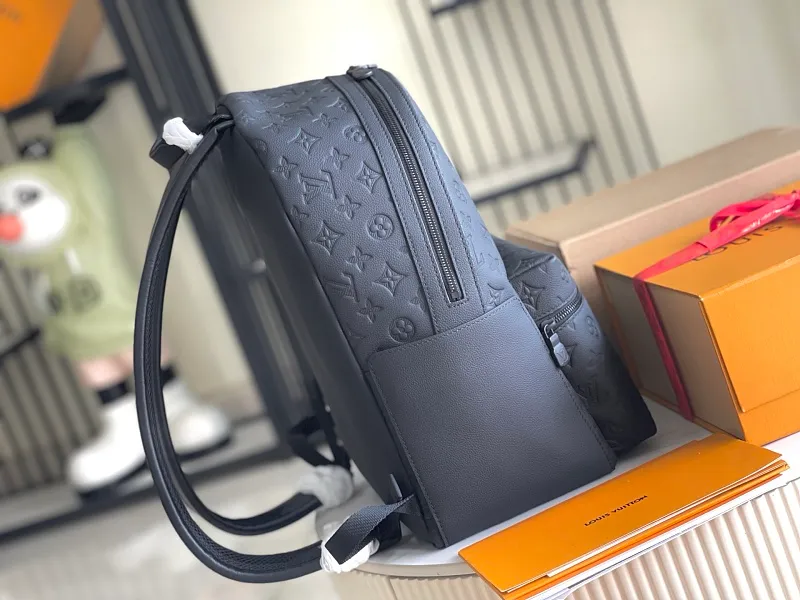 All categories 💚 Authentic bags 💚 LV 2026 counter same style backpack