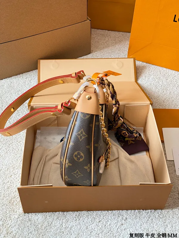 All categories Official website "Brand Women's Bags" Women's Bags 💙 LV 2025 new LV armpit bag
